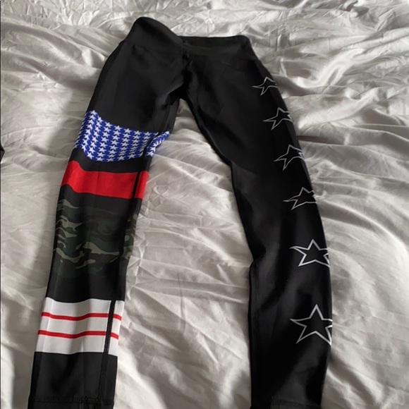 SET: Noli leggings and sports bra (stars and camo) - Picture 6 of 7